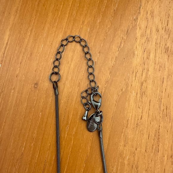 Vintage flower necklace - Picture 3 of 5